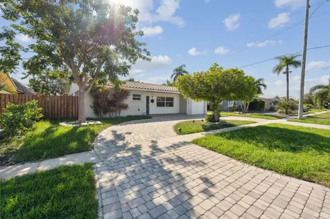 428 SE 2nd Street Deerfield Beach FL 33441