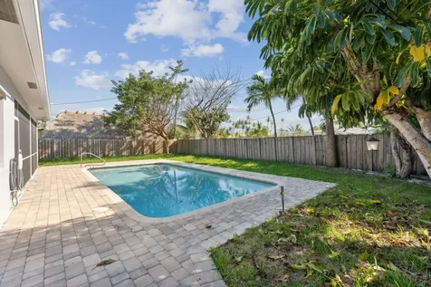 428 SE 2nd Street Deerfield Beach FL 33441