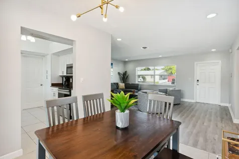 428 SE 2nd Street Deerfield Beach FL 33441