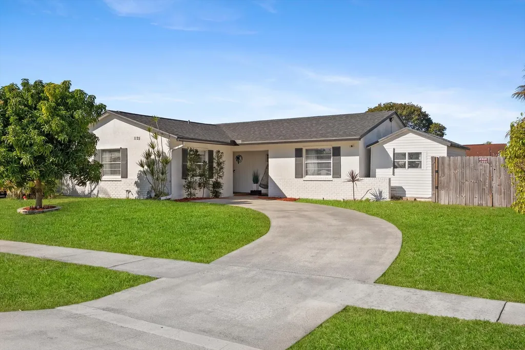 1125 Rhapsody Way Royal Palm Beach FL 33411