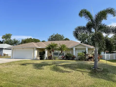 962 Montrose Avenue Sebastian FL 32958