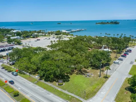962 Montrose Avenue Sebastian FL 32958