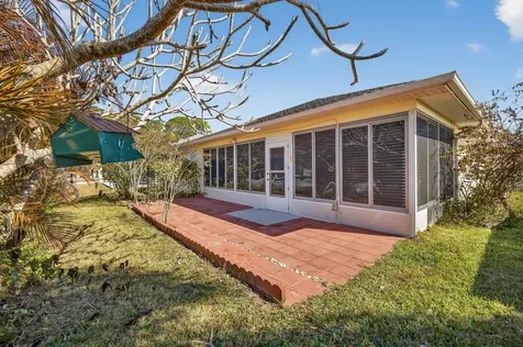 6737 Campanilla Fort Pierce FL 34951