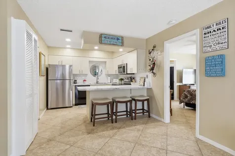 205 Se Village 205 Drive Port Saint Lucie FL 34952