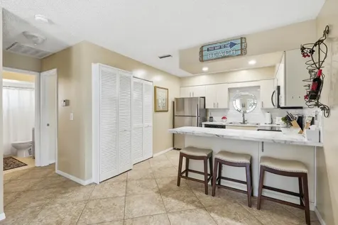 205 Se Village 205 Drive Port Saint Lucie FL 34952