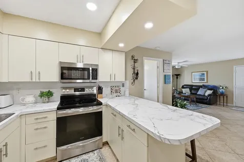 205 Se Village 205 Drive Port Saint Lucie FL 34952