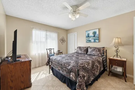 205 Se Village 205 Drive Port Saint Lucie FL 34952