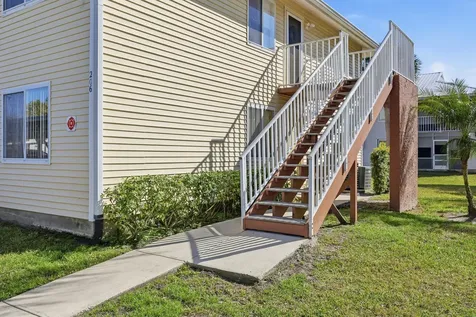 205 Se Village 205 Drive Port Saint Lucie FL 34952