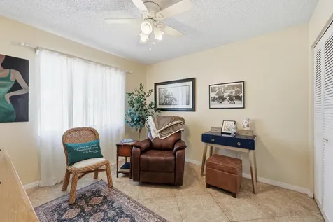 205 Se Village 205 Drive Port Saint Lucie FL 34952