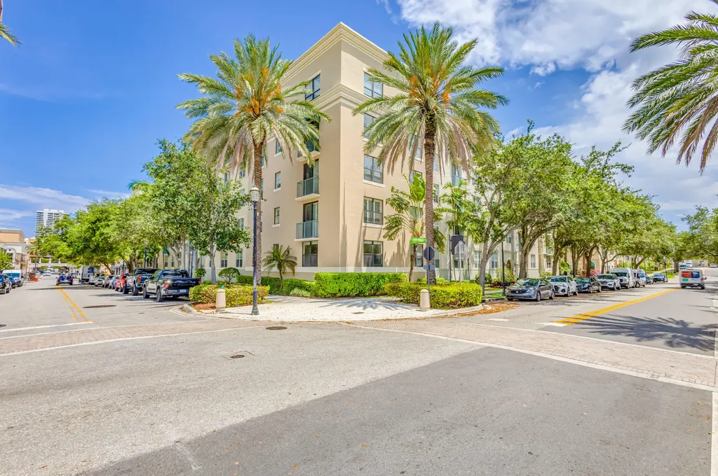 630 S Sapodilla Avenue West Palm Beach FL 33401