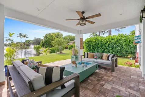 6204 Celadon Circle Palm Beach Gardens FL 33418