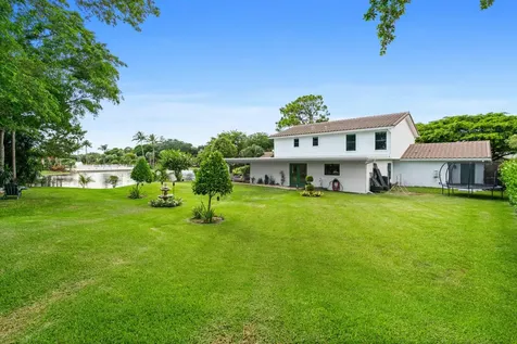 6204 Celadon Circle Palm Beach Gardens FL 33418