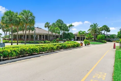 6204 Celadon Circle Palm Beach Gardens FL 33418