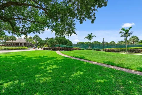 6204 Celadon Circle Palm Beach Gardens FL 33418