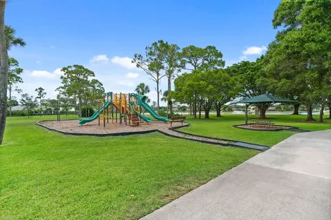 6204 Celadon Circle Palm Beach Gardens FL 33418