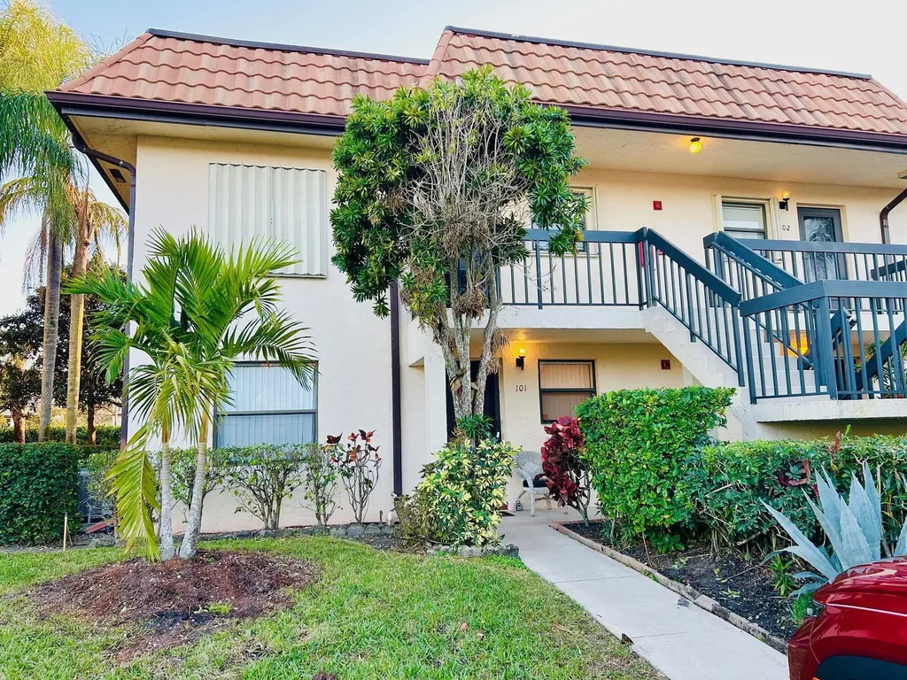 7214 Golf Colony Court Lake Worth FL 33467
