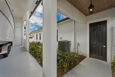 2056 Sw Aaron Lane Port Saint Lucie FL 34953