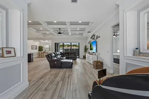 2056 Sw Aaron Lane Port Saint Lucie FL 34953