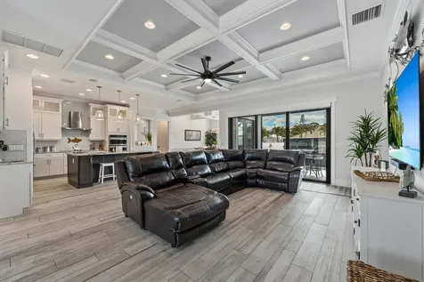 2056 Sw Aaron Lane Port Saint Lucie FL 34953