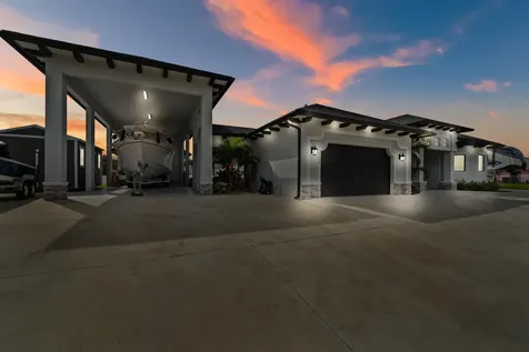 2056 Sw Aaron Lane Port Saint Lucie FL 34953