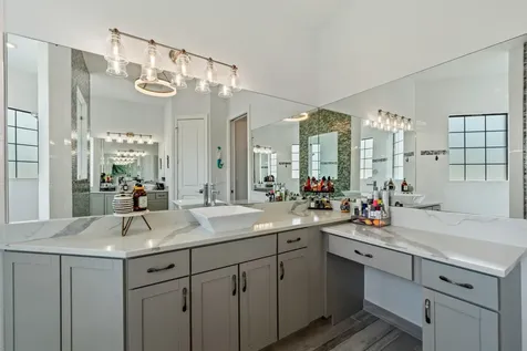 2056 Sw Aaron Lane Port Saint Lucie FL 34953