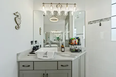 2056 Sw Aaron Lane Port Saint Lucie FL 34953