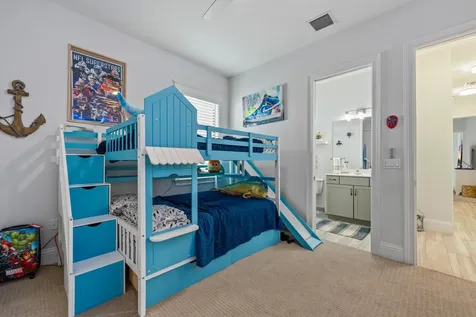 2056 Sw Aaron Lane Port Saint Lucie FL 34953