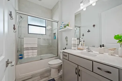 2056 Sw Aaron Lane Port Saint Lucie FL 34953
