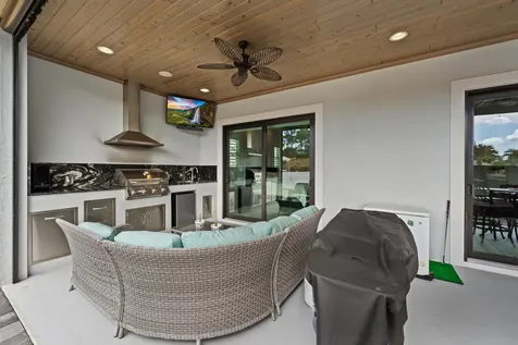 2056 Sw Aaron Lane Port Saint Lucie FL 34953