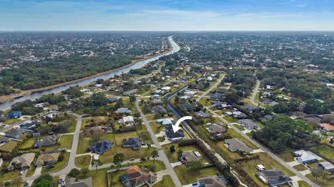 2056 Sw Aaron Lane Port Saint Lucie FL 34953