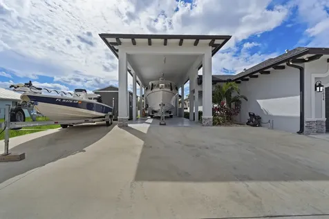 2056 Sw Aaron Lane Port Saint Lucie FL 34953