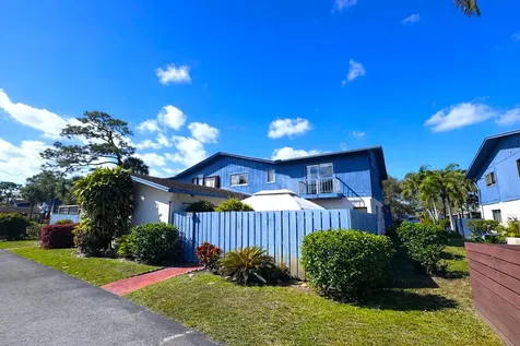 4581 Holly Lake Drive Lake Worth FL 33463