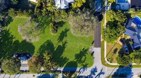 1098 Hibiscus Lane Delray Beach FL 33444