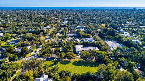 1010 Hibiscus Lane Delray Beach FL 33444
