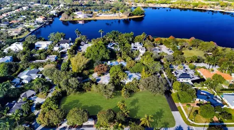 1010 Hibiscus Lane Delray Beach FL 33444
