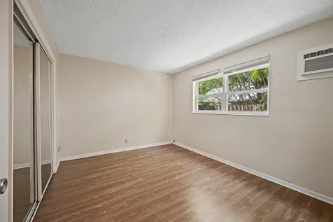 201 S J Street Lake Worth Beach FL 33460