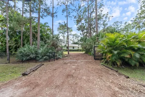 13600 54th Street The Acreage FL 33411