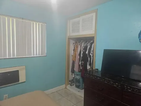 709 Sw 4th Street Hallandale Beach FL 33009