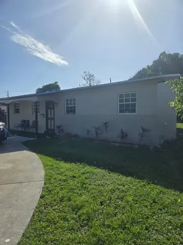 709 Sw 4th Street Hallandale Beach FL 33009