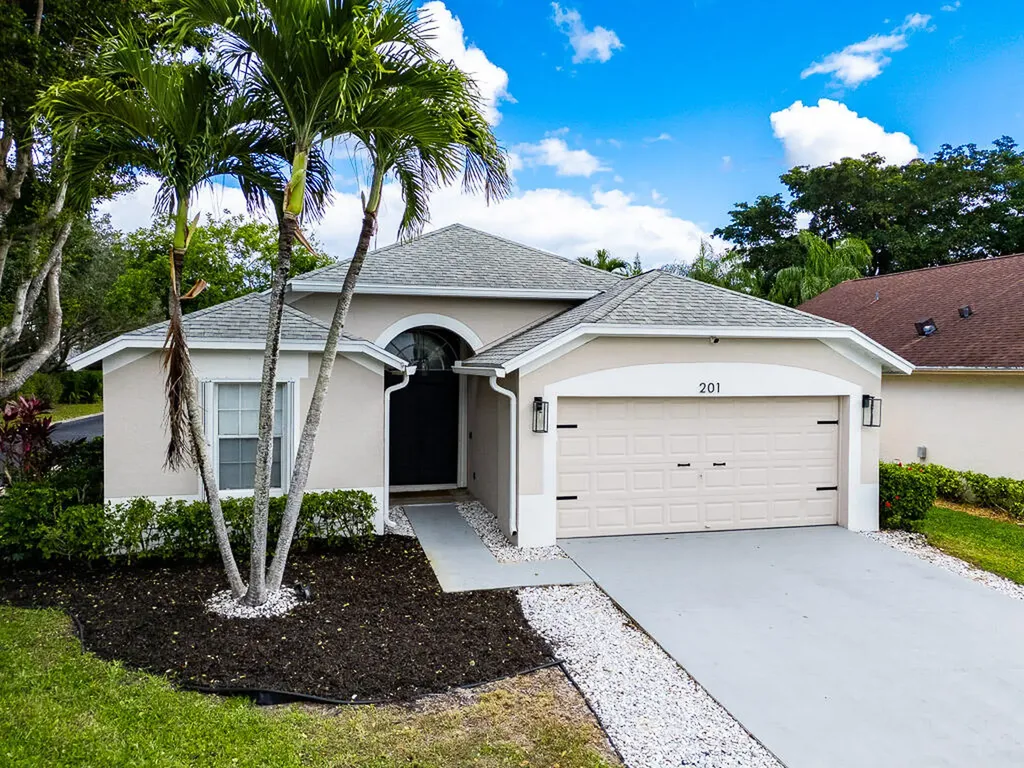 201 Trails End Greenacres FL 33413