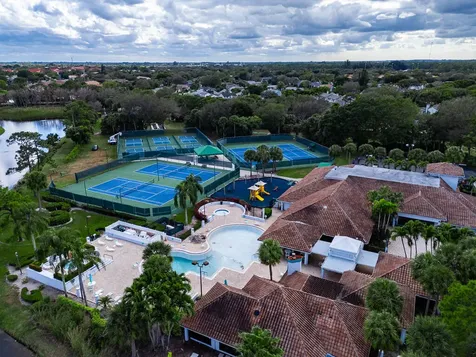 201 Trails End Greenacres FL 33413