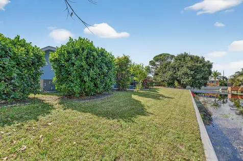 1223 Isle Court Boynton Beach FL 33426