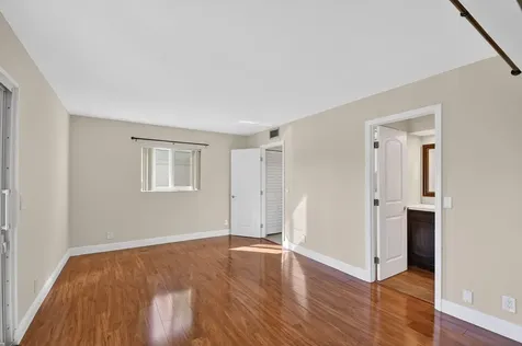 98 Saxony C Delray Beach FL 33446