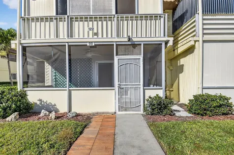 98 Saxony C Delray Beach FL 33446