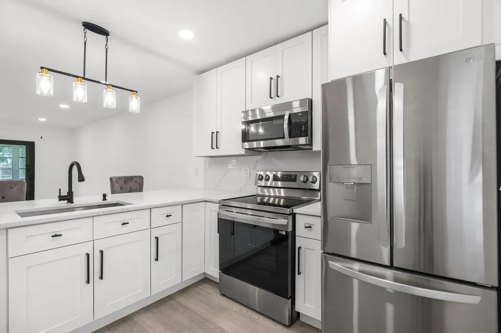 5 Abbey Lane Delray Beach FL 33446
