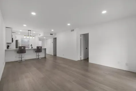 5 Abbey Lane Delray Beach FL 33446