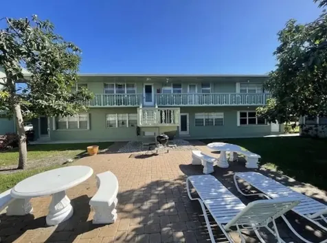 66 Easthampton C West Palm Beach FL 33417
