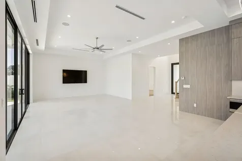 261 Nw 8th Street Boca Raton FL 33432