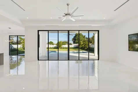 261 Nw 8th Street Boca Raton FL 33432