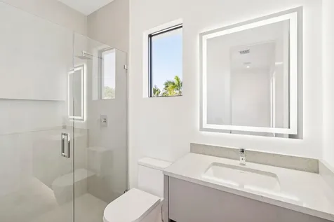 261 Nw 8th Street Boca Raton FL 33432